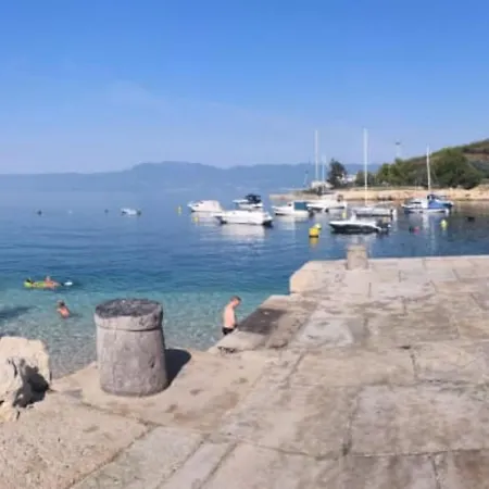 Comfort Rijeka - With Balcony And Sea View 4 * Kostrena